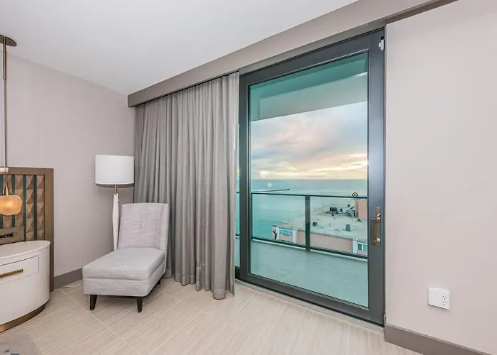 1612 - Beachfront Clearwater Beach