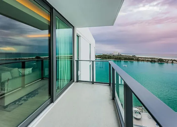 1612 - Beachfront Clearwater Beach