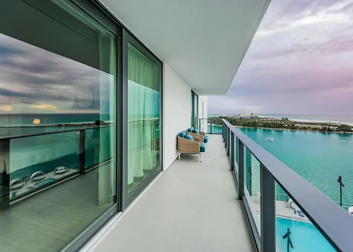 1612 - Beachfront * Clearwater Beach
